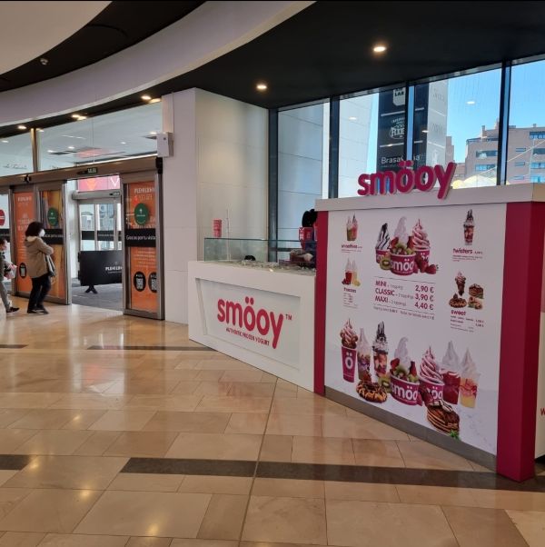 La cadena de yogur helado Smöoy desembarca en Madrid con un nuevo establecimiento en el centro comercial Plenilunio